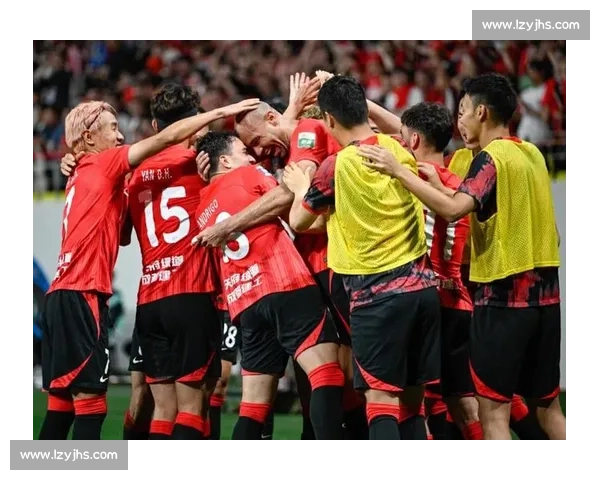 悬念迭起!中超联赛冠军归属,不到最后一刻绝不放弃! 悬念迭起!中超联赛冠军归属,不到最后一刻绝不放弃!